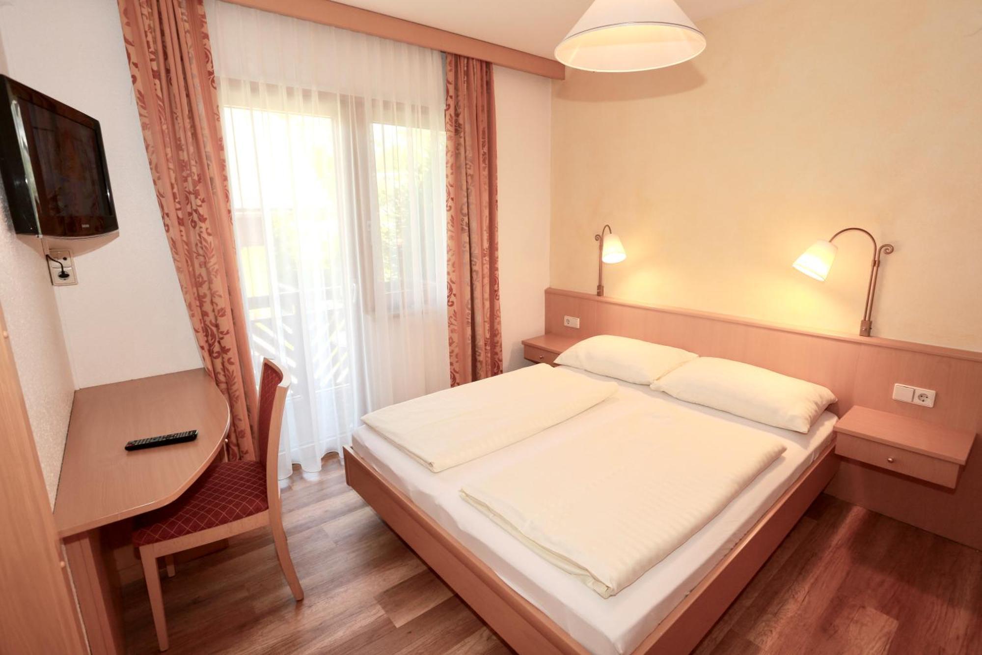 Reisslerhof Hotel Грьобминг Екстериор снимка