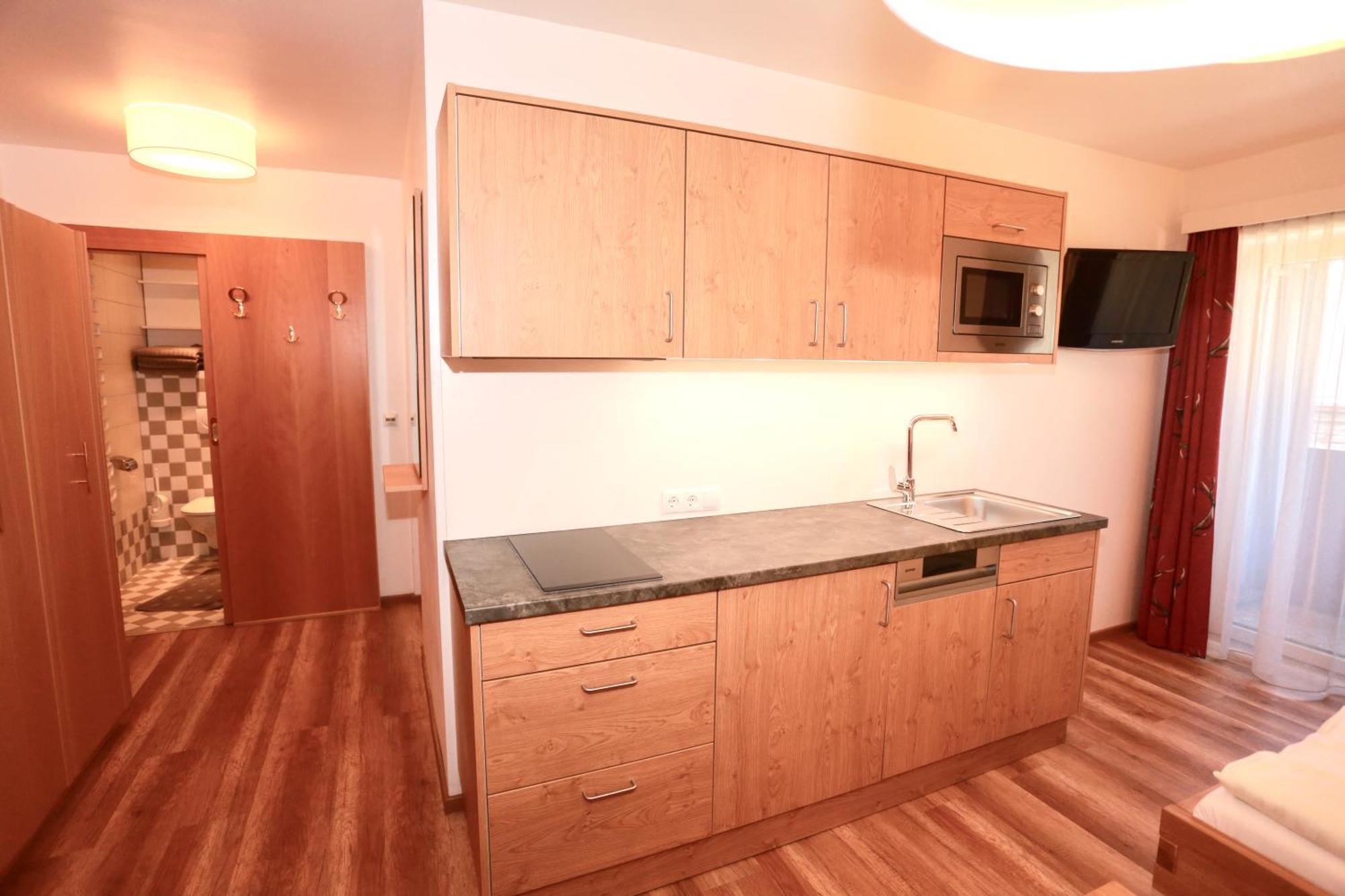Reisslerhof Hotel Грьобминг Екстериор снимка