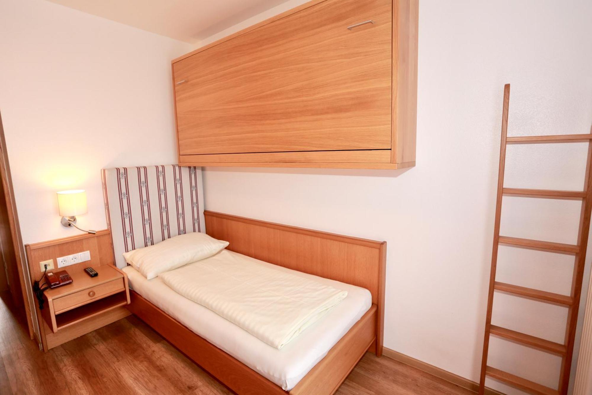 Reisslerhof Hotel Грьобминг Екстериор снимка