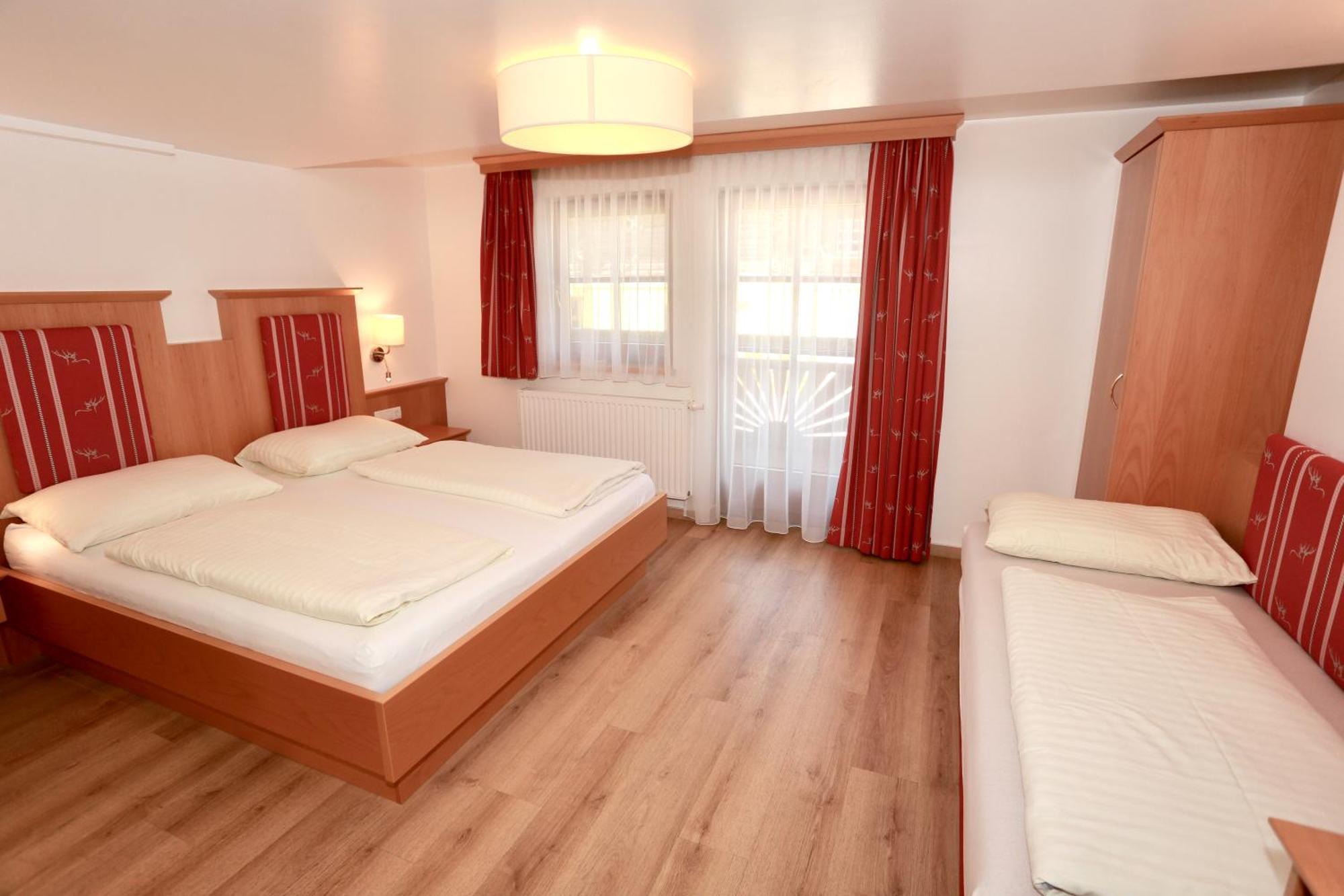 Reisslerhof Hotel Грьобминг Екстериор снимка