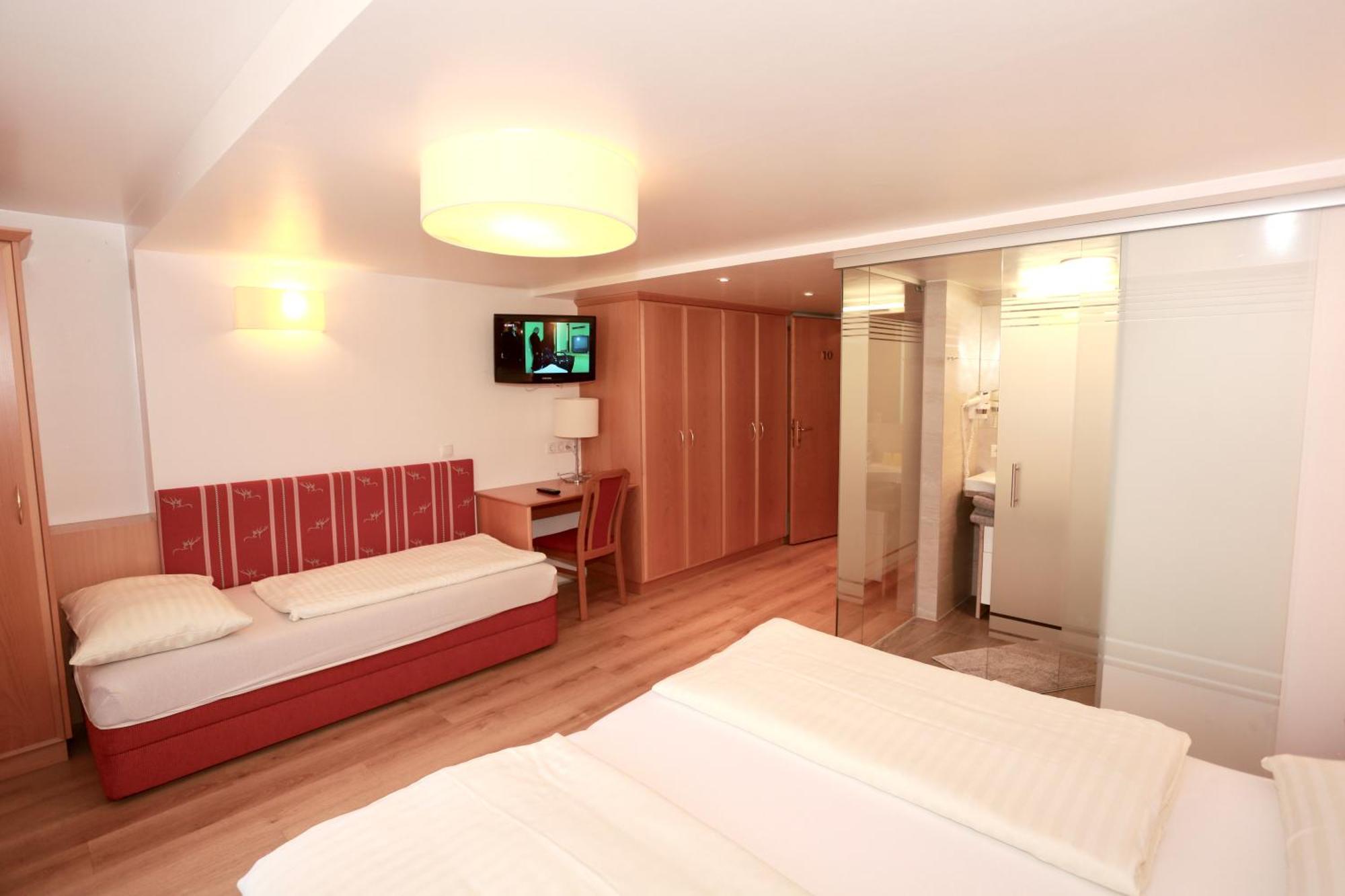 Reisslerhof Hotel Грьобминг Екстериор снимка